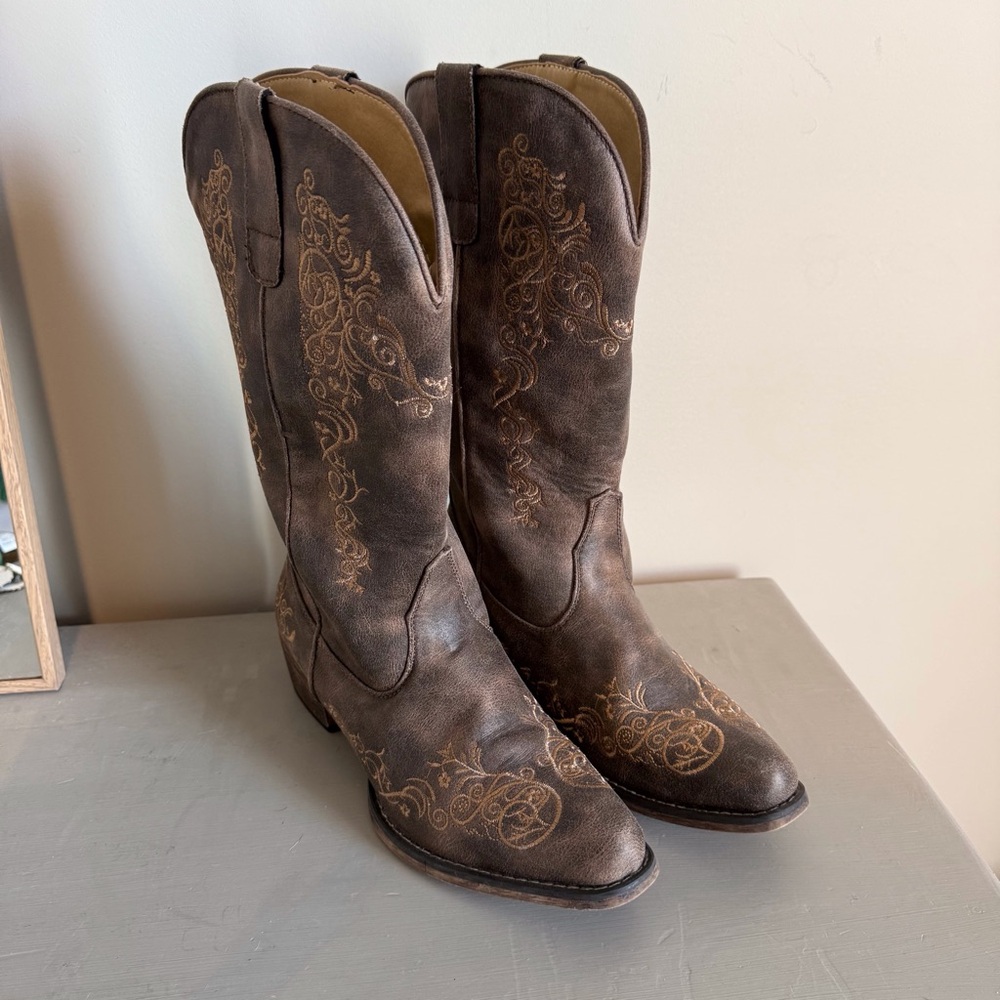 Roper Brown Embroidered Man made Leather Heeled Cowboy Boots Size 8.5